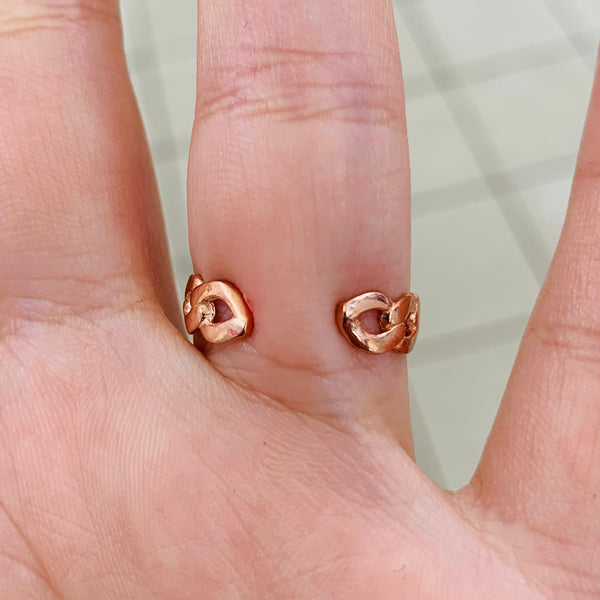 Rose Gold Navy Stone Chain Sterling Silver Ring