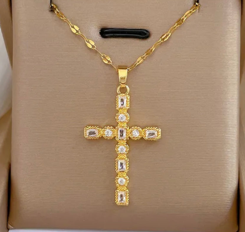 Fashion Necklace Cross Model 16